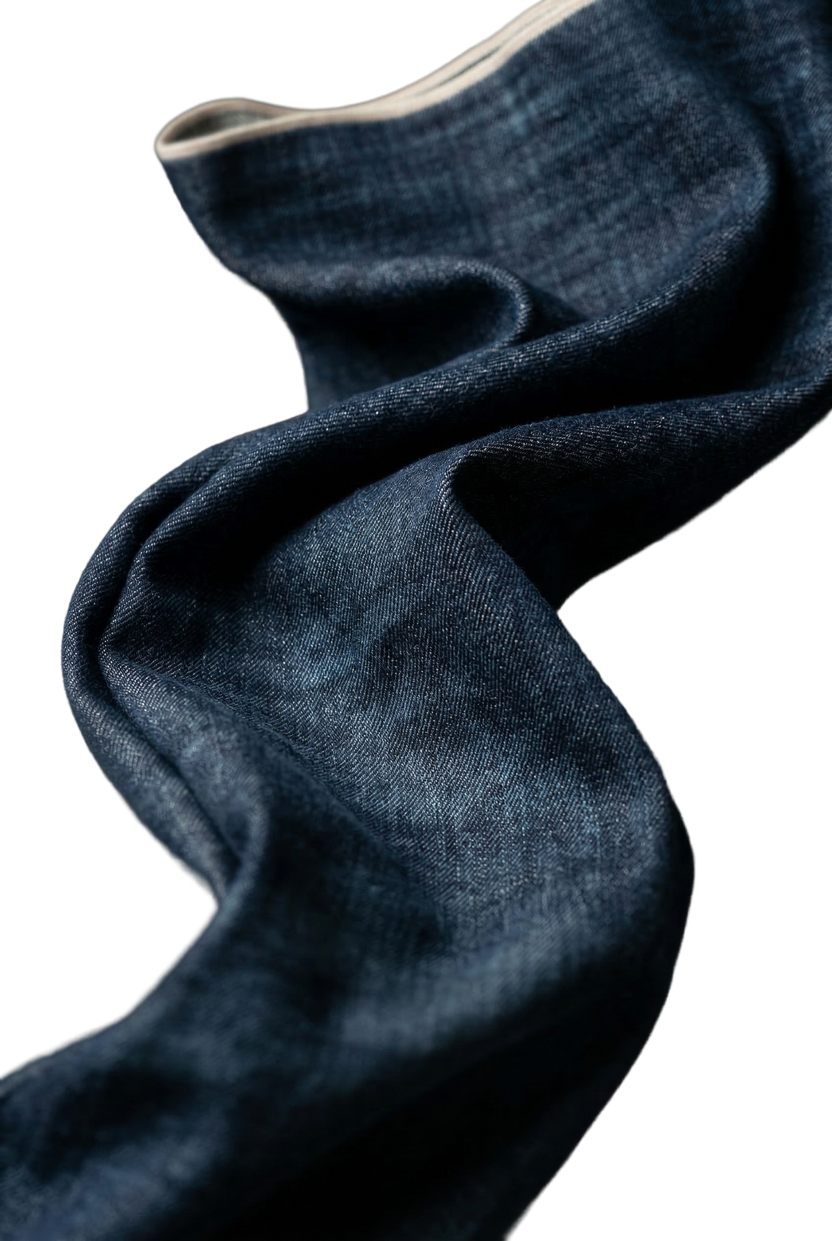IL DENIM TRIANGOLO Selvedge Denim Detail